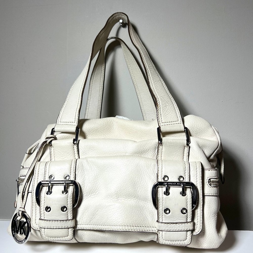 MICHAEL Michael Kors Drawstring Pebbled cream Leather SHoulder Bag - Pre-owned